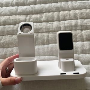 Apple iPhone/AirPods/Apple Watch charging stand